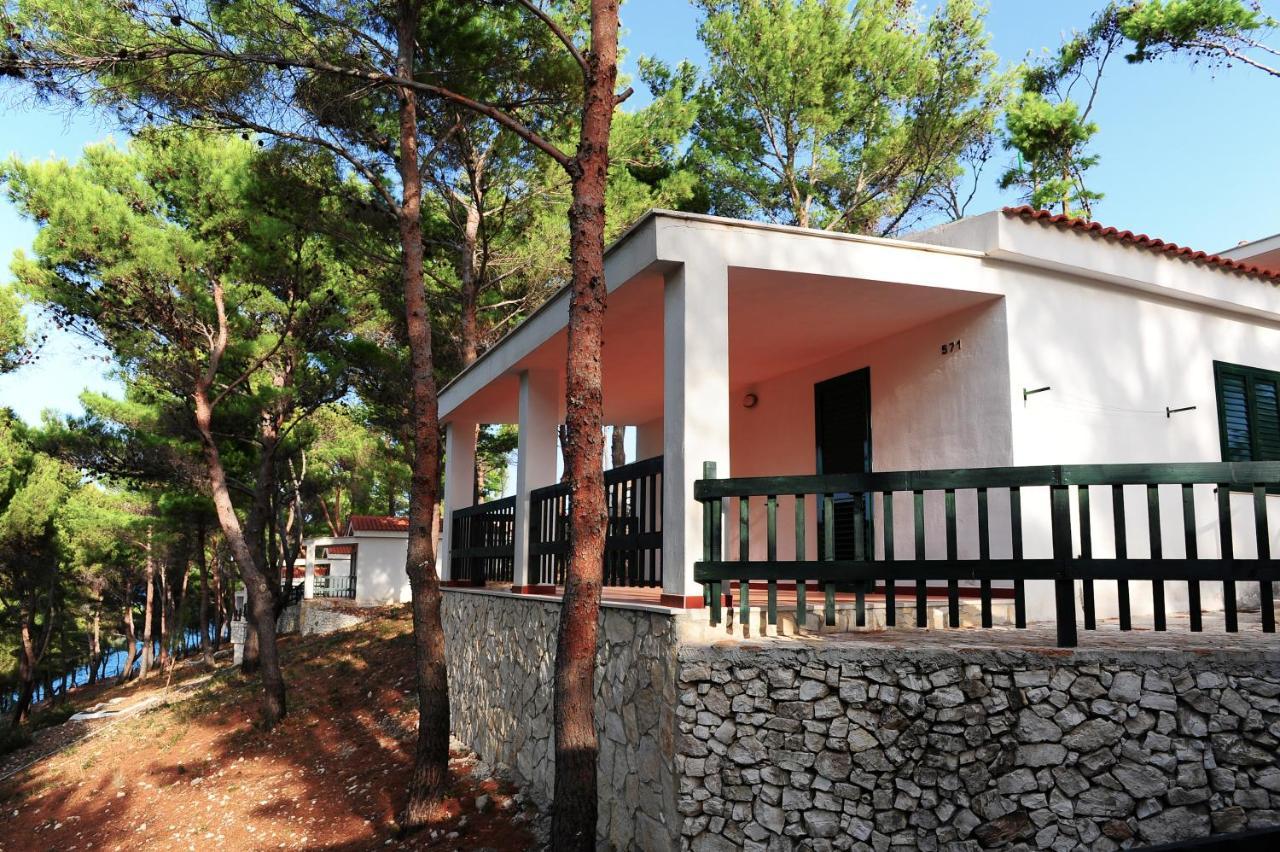 Gattarella Family Resort - Self Catering Accommodations In The Pinewood Vieste Bagian luar foto